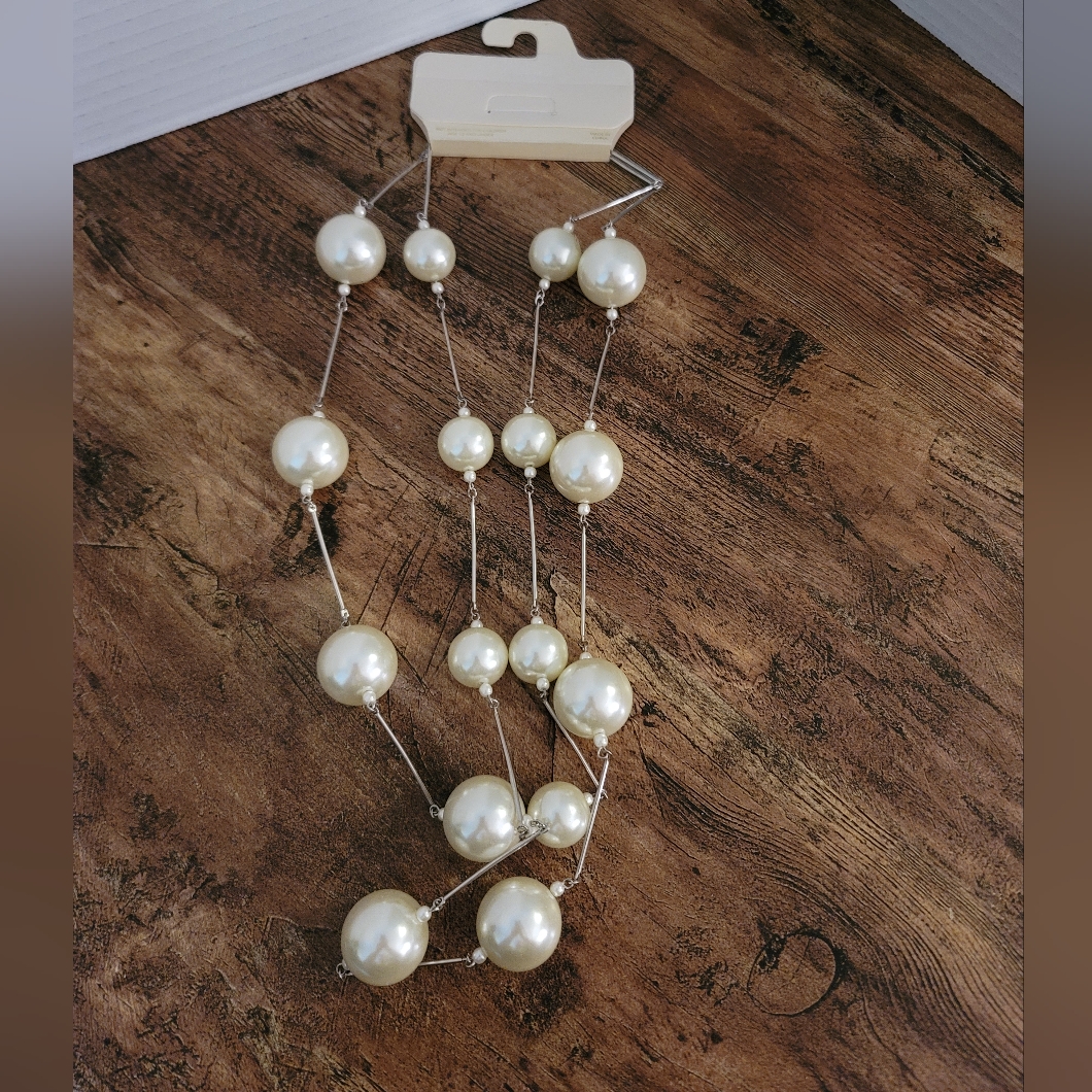 Cato Pearl Necklace 12$